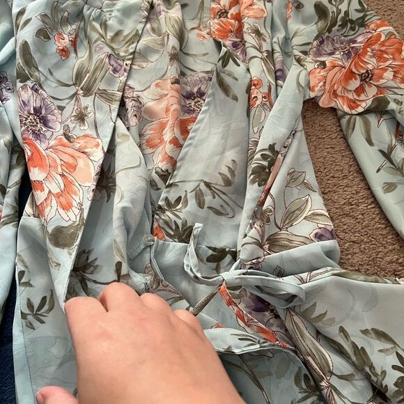 Nanette lepore wrap blouse small - Picture 8 of 8